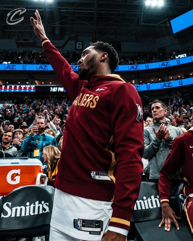 开云登录入口-米切尔重回盐湖城感受温情,单场46分也毫不留情